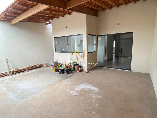 #33 - Casa para Venda em Montes Claros - MG