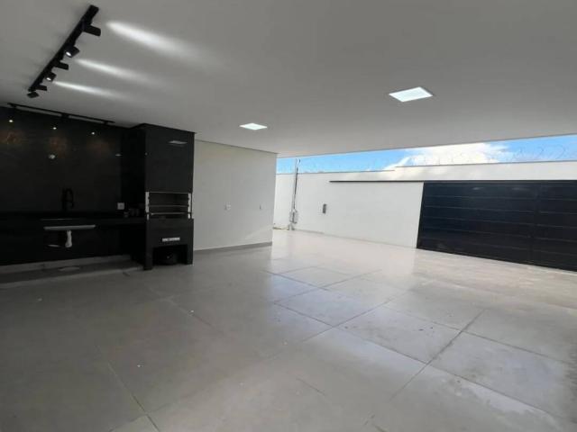 #40 - Casa para Venda em Montes Claros - MG