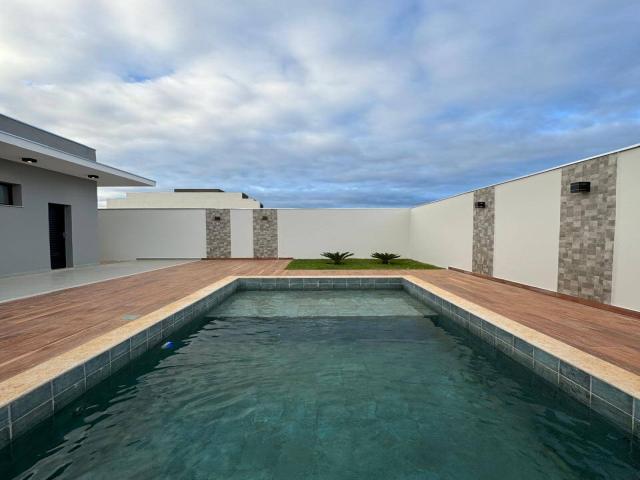 #50 - Casa para Venda em Montes Claros - MG