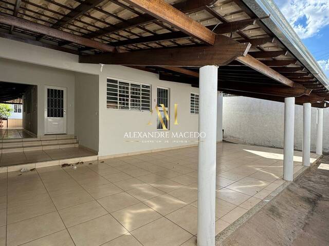 #56 - Casa para Venda em Montes Claros - MG