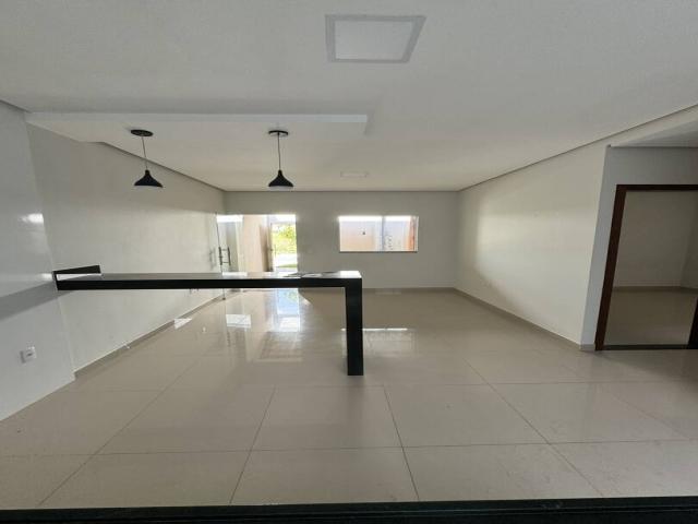 #57 - Casa para Venda em Montes Claros - MG