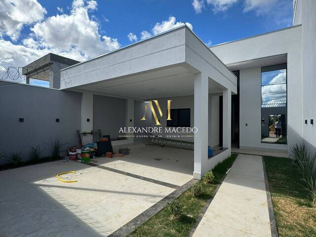 #67 - Casa para Venda em Montes Claros - MG