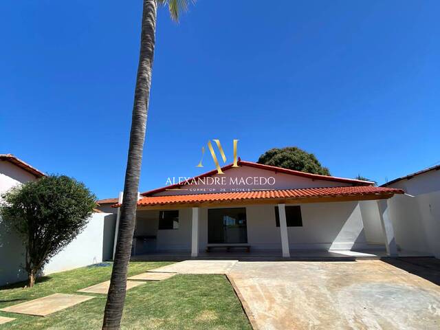 #83 - Casa para Venda em Montes Claros - MG