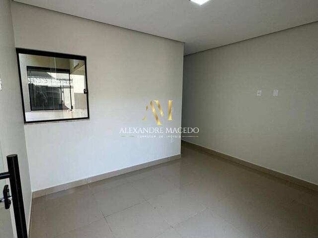 #84 - Casa para Venda em Montes Claros - MG