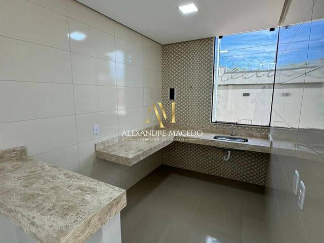 #84 - Casa para Venda em Montes Claros - MG