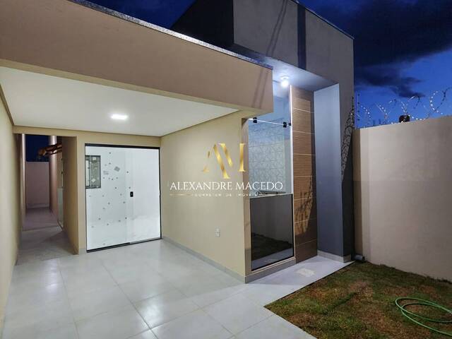 #98 - Casa para Venda em Montes Claros - MG