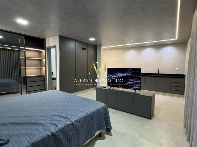 #100 - Apartamento para Venda em Montes Claros - MG