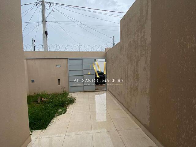#101 - Casa para Venda em Montes Claros - MG