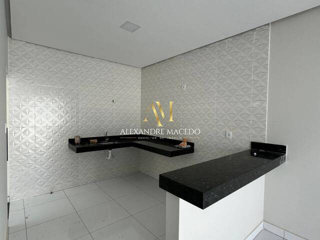#107 - Casa para Venda em Montes Claros - MG