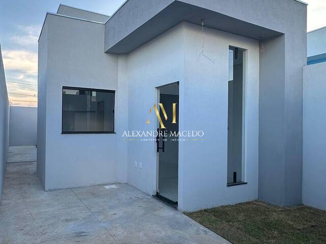#121 - Casa para Venda em Montes Claros - MG