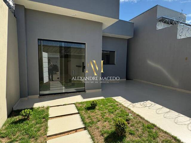 #124 - Casa para Venda em Montes Claros - MG