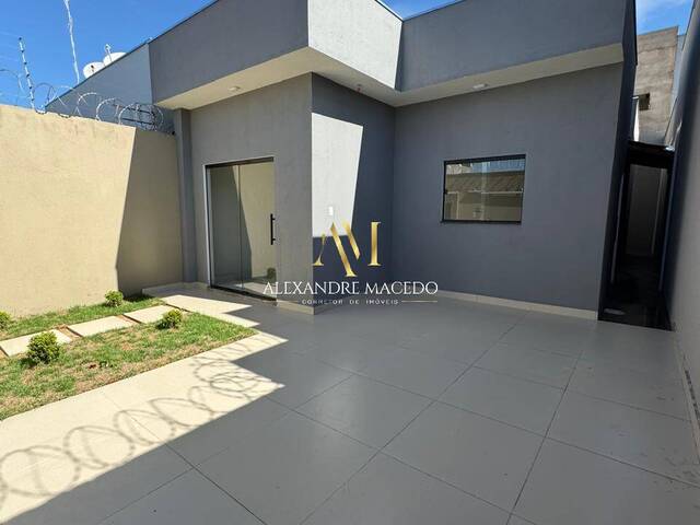 #124 - Casa para Venda em Montes Claros - MG
