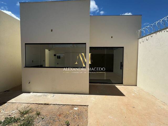 #129 - Casa para Venda em Montes Claros - MG