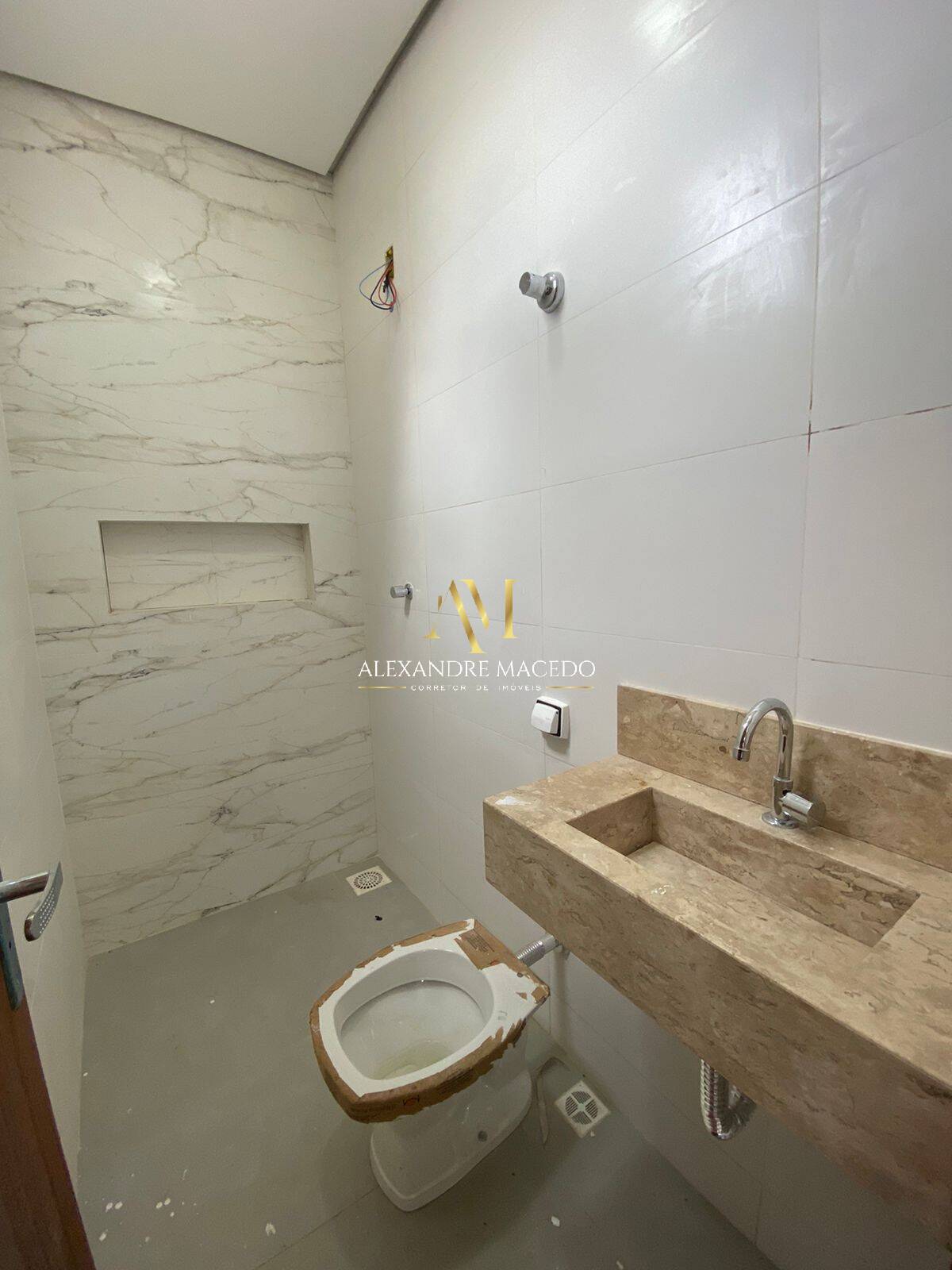 Casa à venda com 3 quartos, 65m² - Foto 3