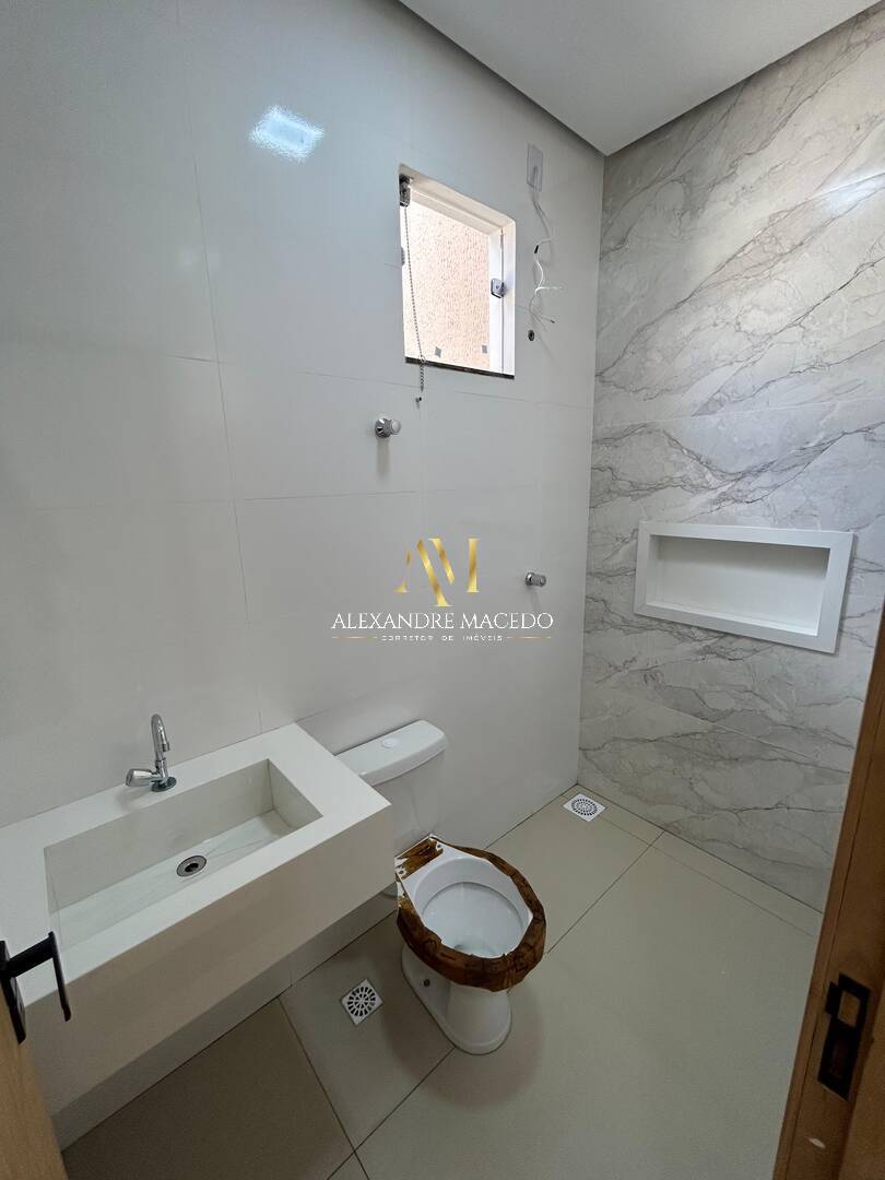 Casa à venda com 2 quartos, 55m² - Foto 8