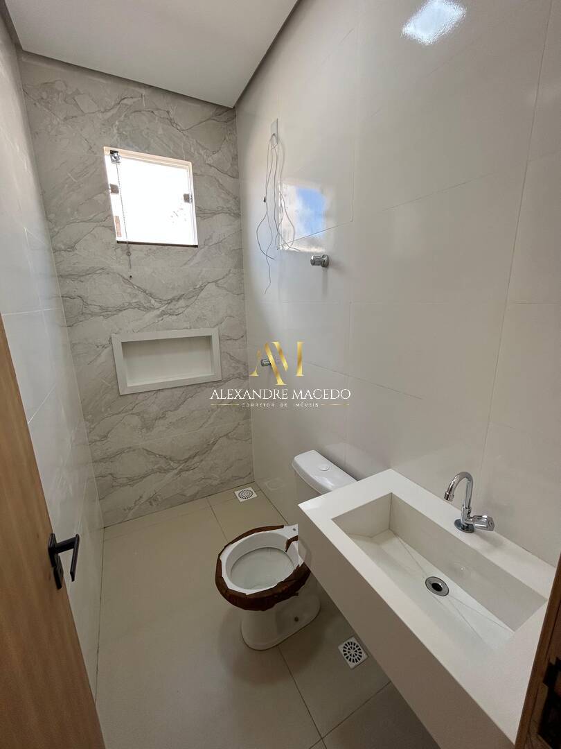 Casa à venda com 2 quartos, 55m² - Foto 12