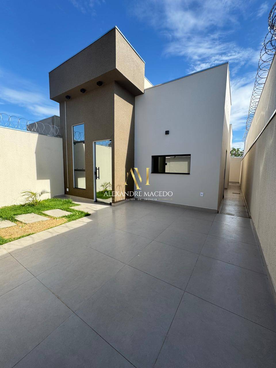 Casa à venda com 3 quartos, 65m² - Foto 3
