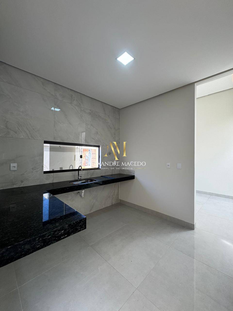 Casa à venda com 3 quartos, 65m² - Foto 8
